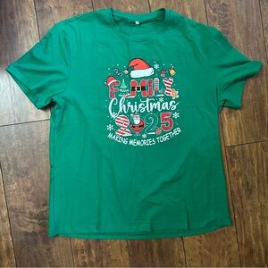 Family Christmas 2025 Green Tee XL